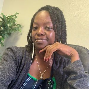 Meet your Posher, April